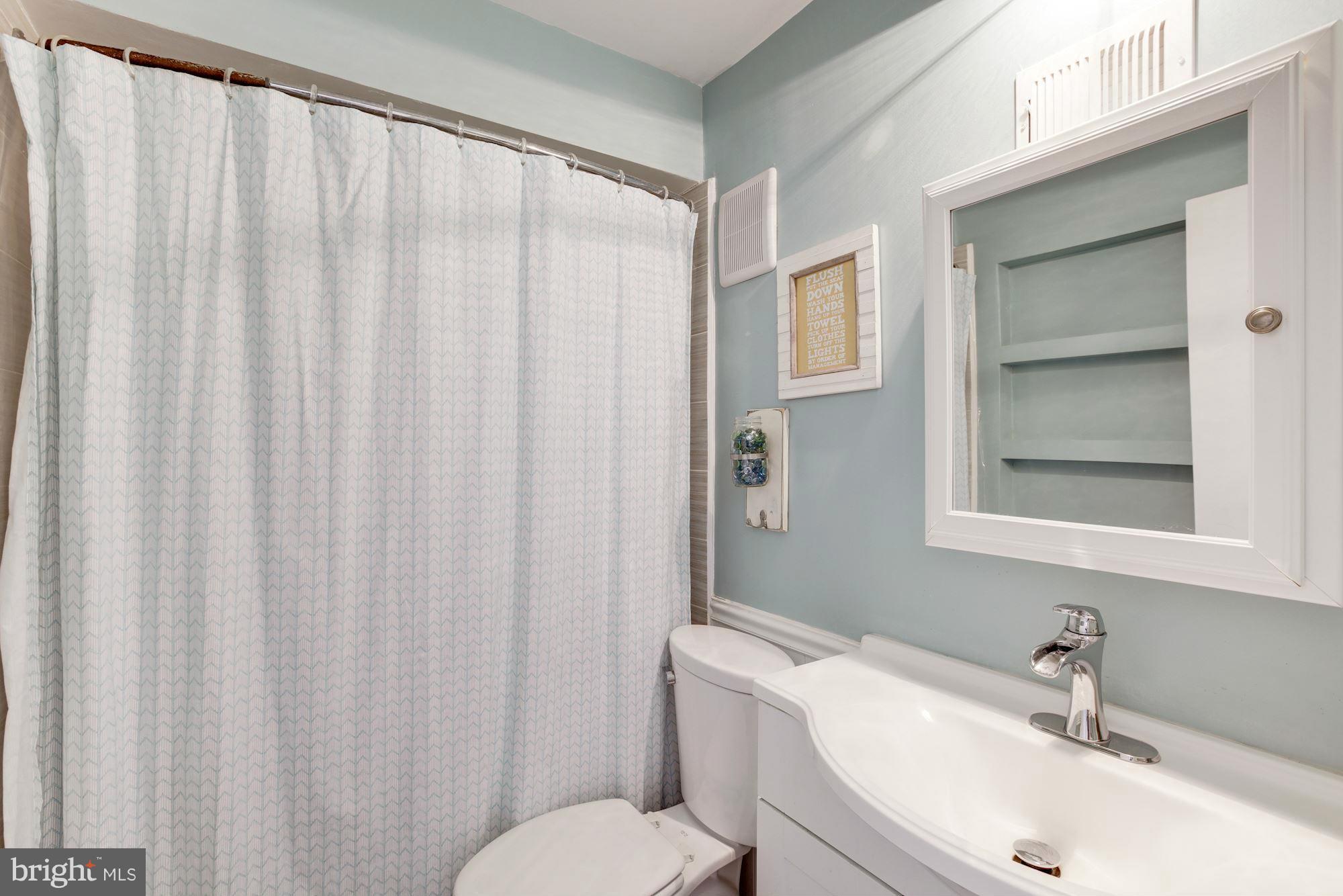5931 Bayshire Road, Unit 117 Springfield, VA 22152 - Photo 16 of 29 Bath