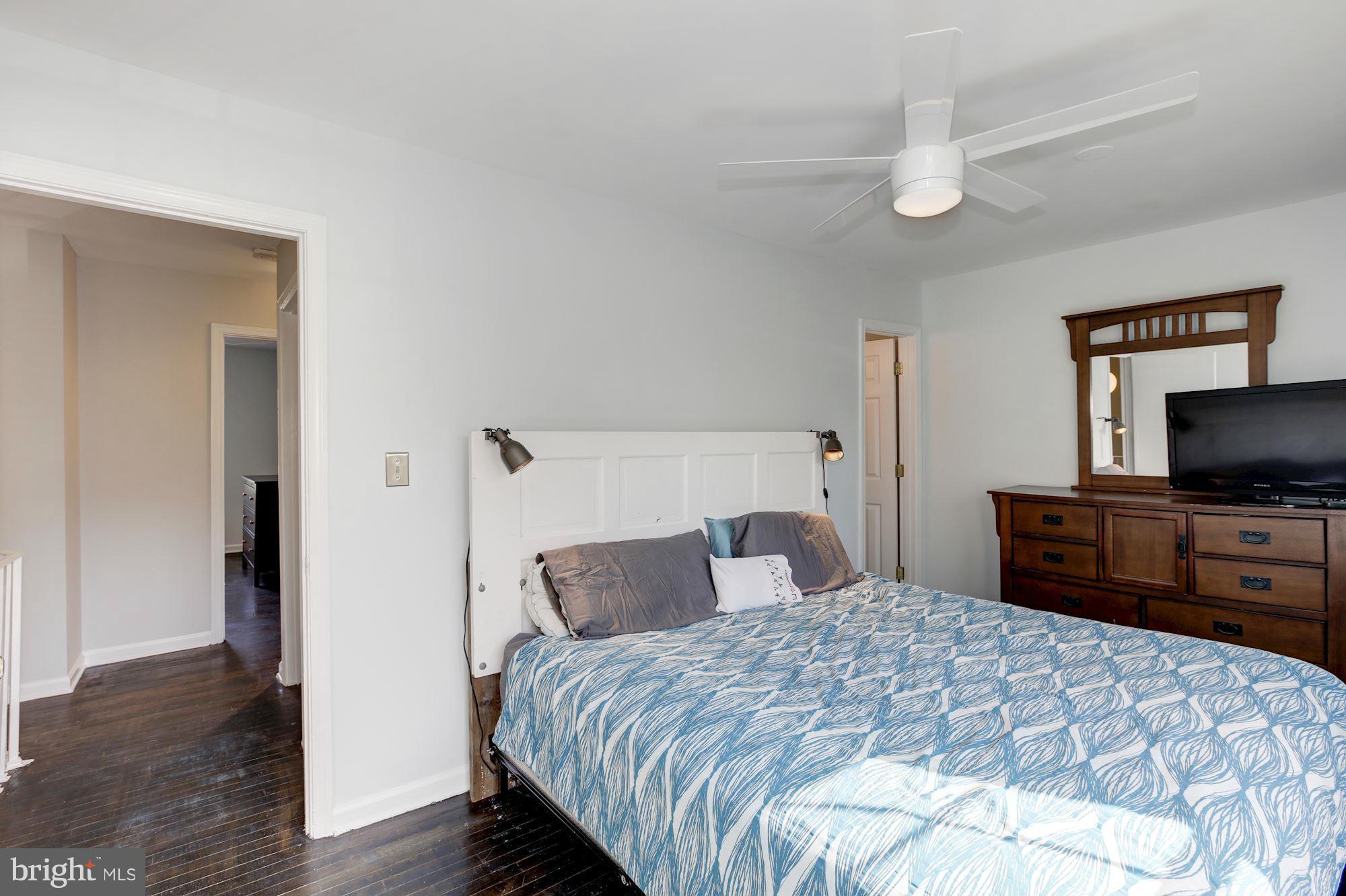 5931 Bayshire Road, Unit 117 Springfield, VA 22152 - Photo 18 of 29 Bedroom (Master)