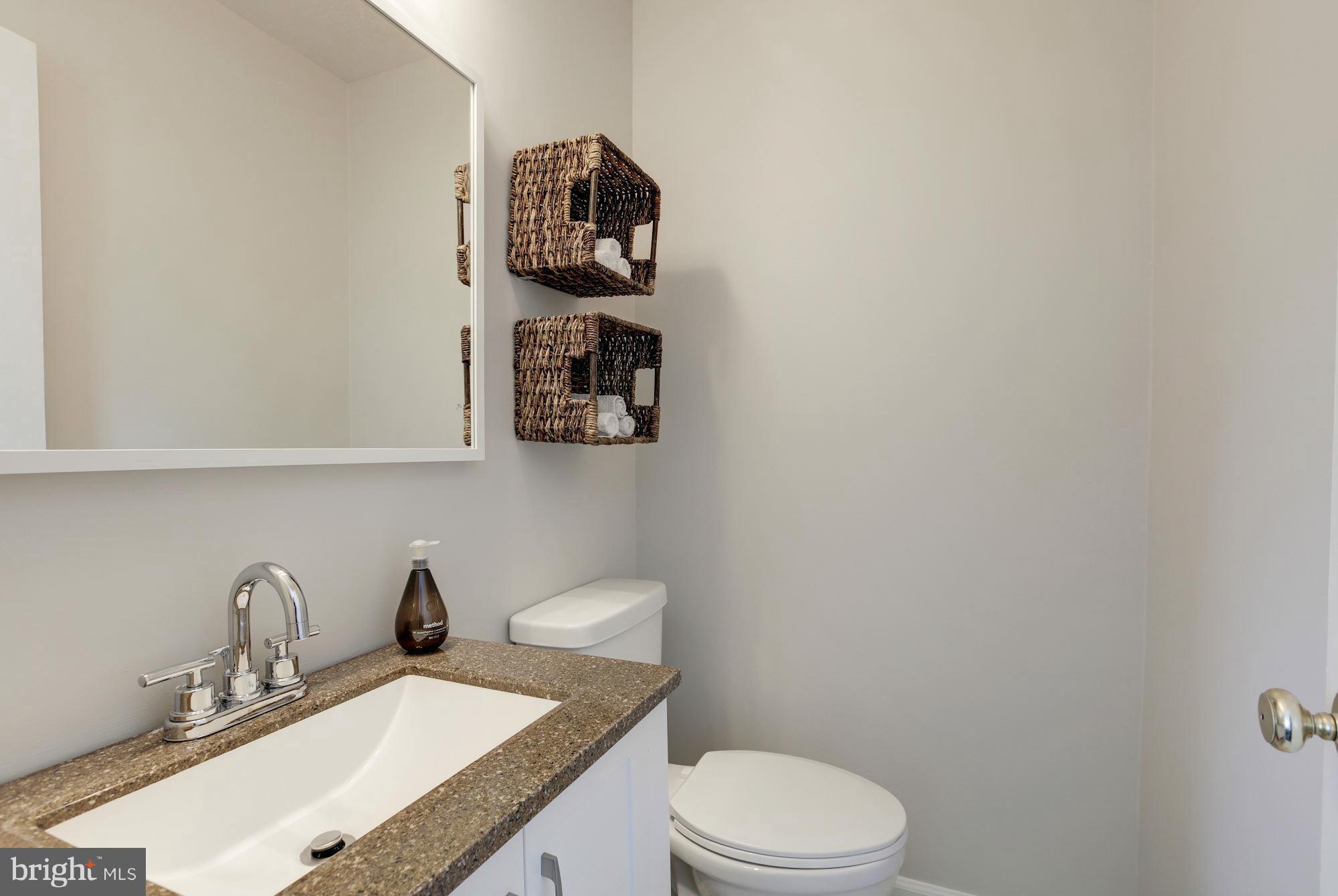 5931 Bayshire Road, Unit 117 Springfield, VA 22152 - Photo 20 of 29 Bath (Master)