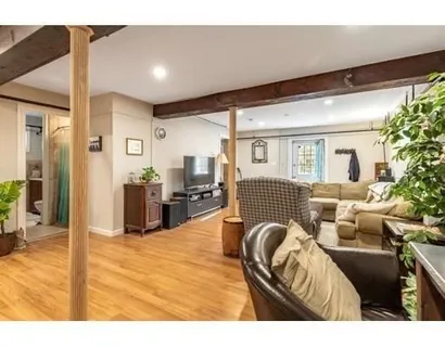 $2,400 | 3 Allen Road, Unit 1, Boston, MA 02135