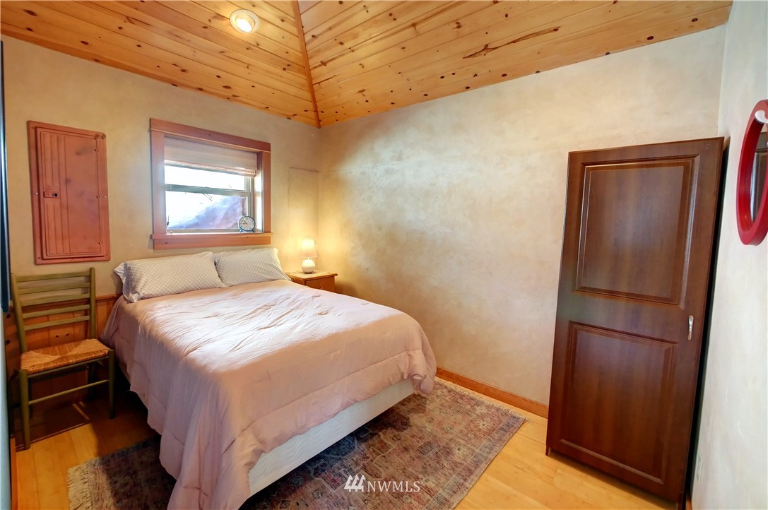 712 Twisp River Road Twisp, WA 98856 - Photo 13 of 39 Gallery Image 13
