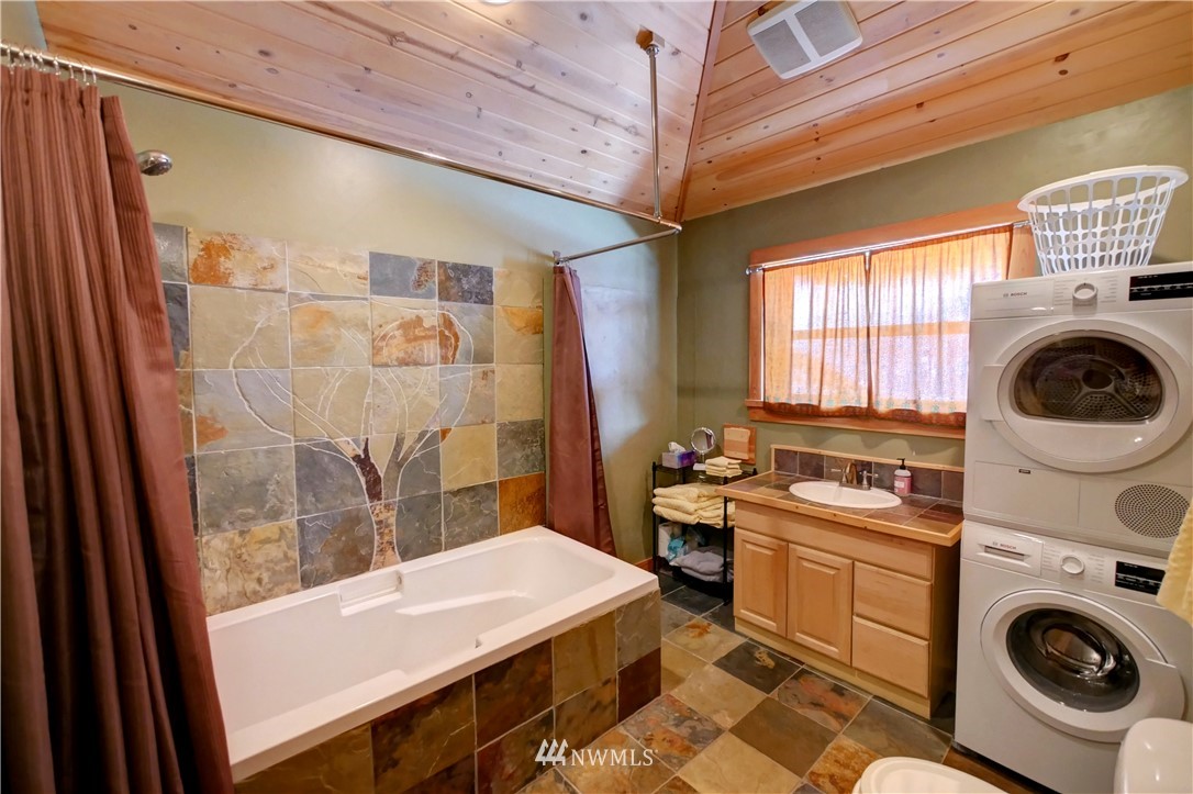 712 Twisp River Road Twisp, WA 98856 - Photo 18 of 39 Gallery Image 18