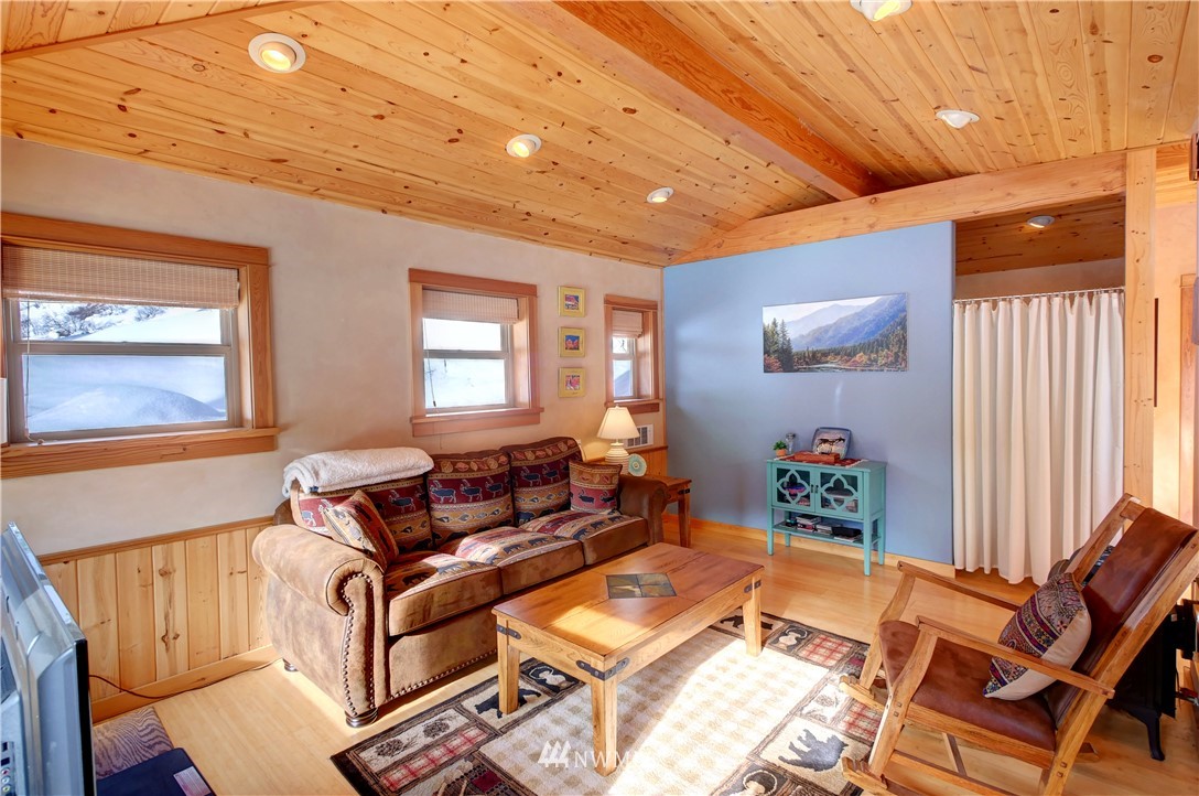 712 Twisp River Road Twisp, WA 98856 - Photo 9 of 39 Gallery Image 9
