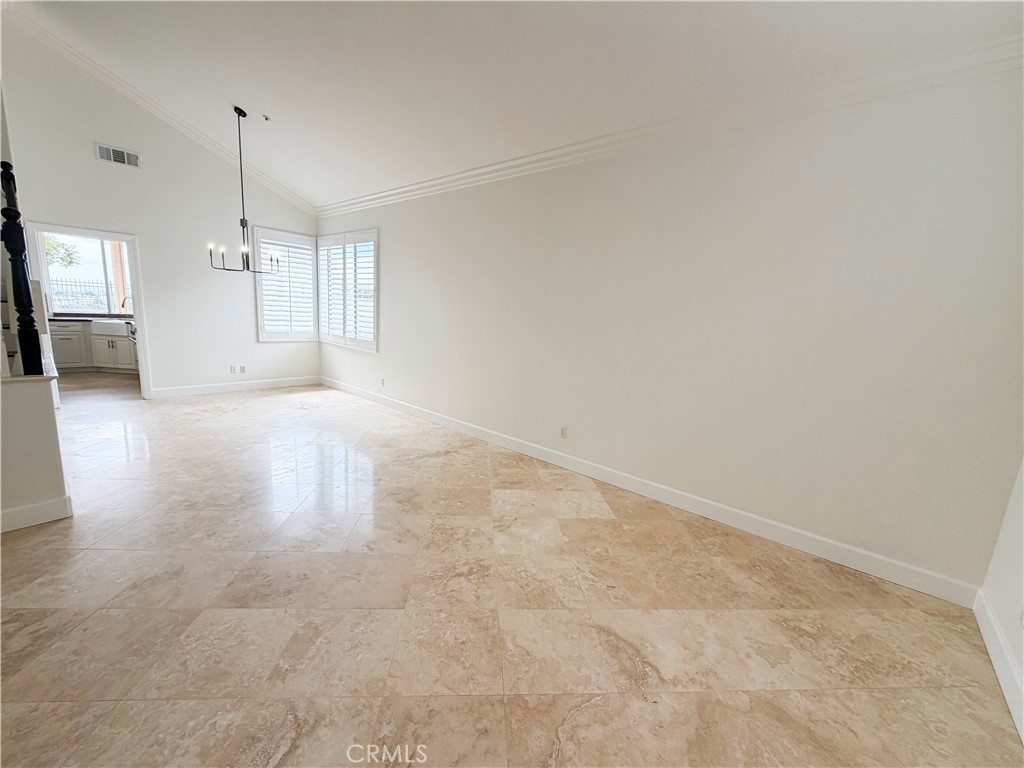 15 Field Point Rancho Santa Margarita, CA 92679 - Photo 4 of 34