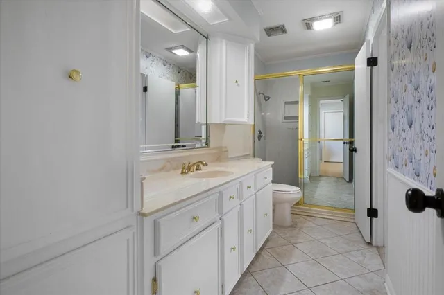 $299,000 | 1004 Oakwood Drive, Longview, TX 75604