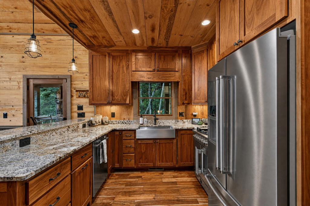 50 Broken Arrow Path Blue Ridge, GA 30513 - Photo 28 of 98 Gallery Image 28