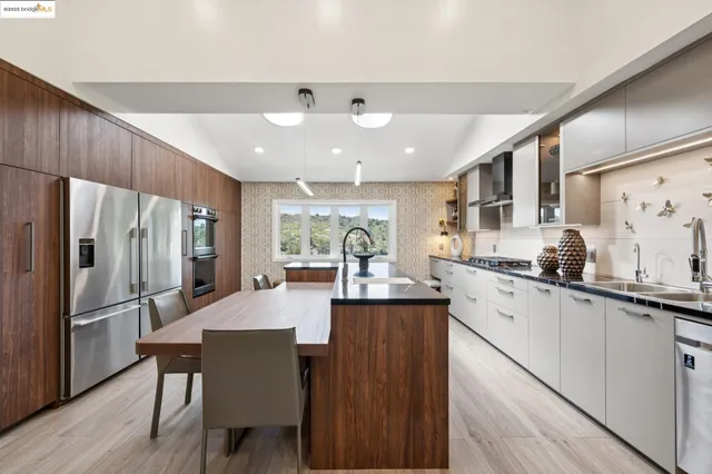 $2,498,000 | 38 Lenelle Court, Moraga, CA 94556