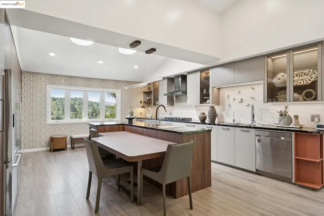 $2,498,000 | 38 Lenelle Court, Moraga, CA 94556