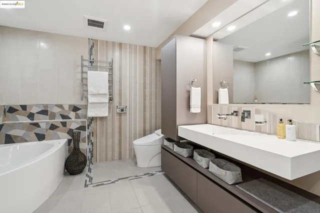 $2,498,000 | 38 Lenelle Court, Moraga, CA 94556