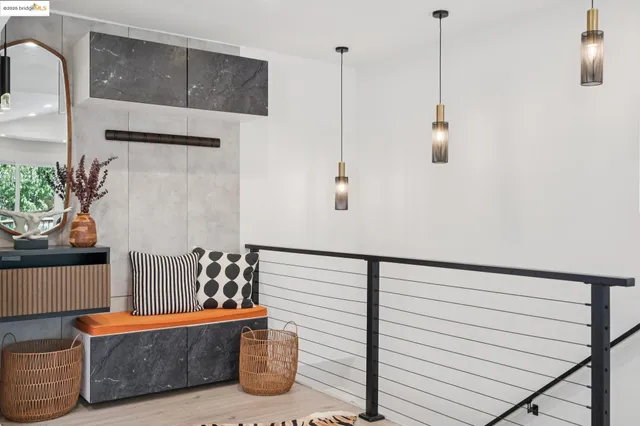 $2,498,000 | 38 Lenelle Court, Moraga, CA 94556