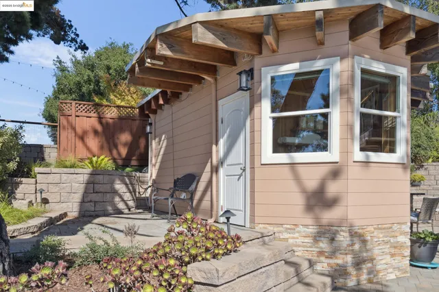 $2,498,000 | 38 Lenelle Court, Moraga, CA 94556