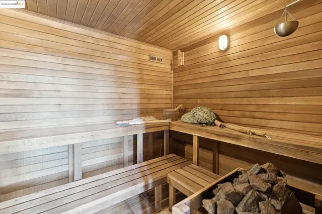 $2,498,000 | 38 Lenelle Court, Moraga, CA 94556