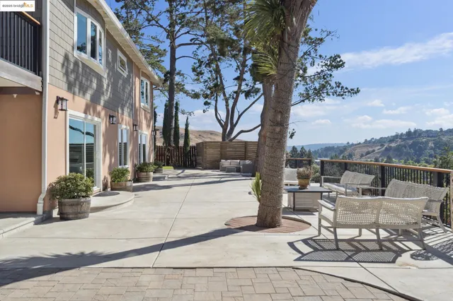 $2,498,000 | 38 Lenelle Court, Moraga, CA 94556