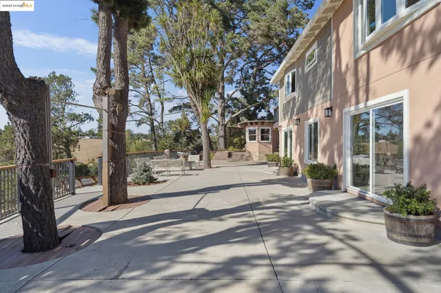 $2,498,000 | 38 Lenelle Court, Moraga, CA 94556