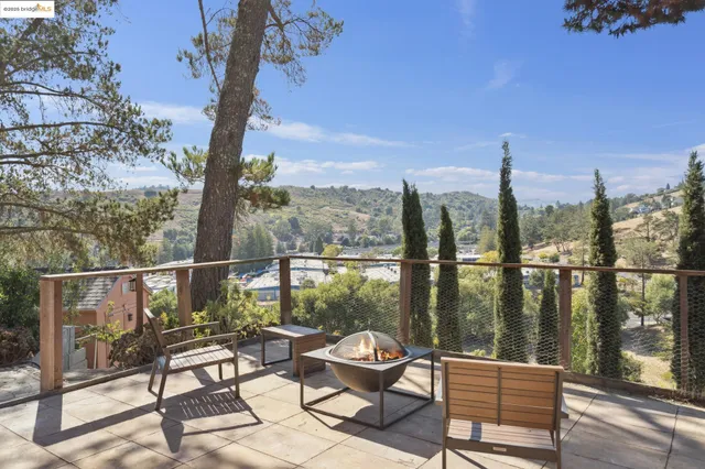 $2,498,000 | 38 Lenelle Court, Moraga, CA 94556