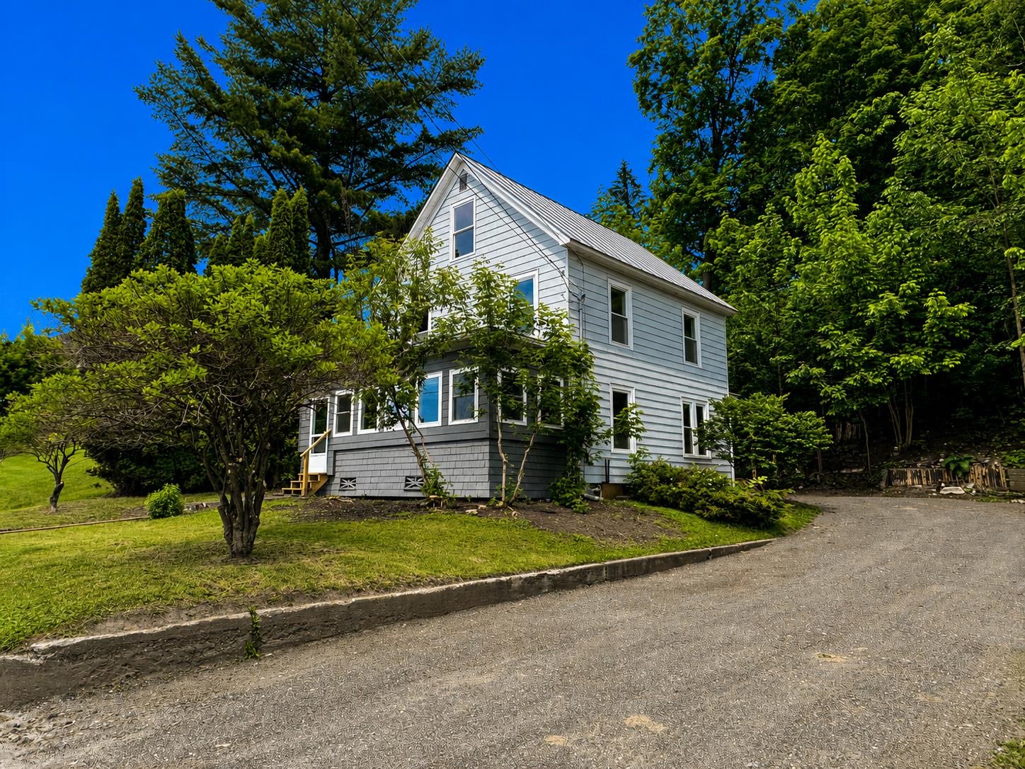 455 Main Street Newport, VT 05855 - Photo 1 of 22
