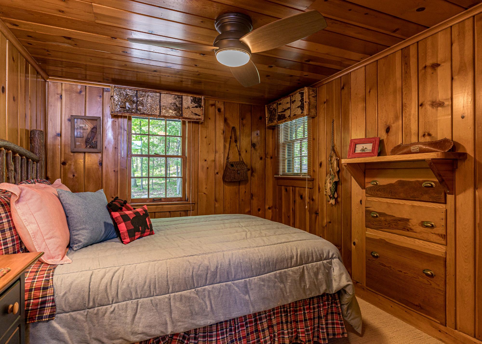 8247 Bassett Road Minocqua, WI 54548 - Photo 30 of 39 Gallery Image 30