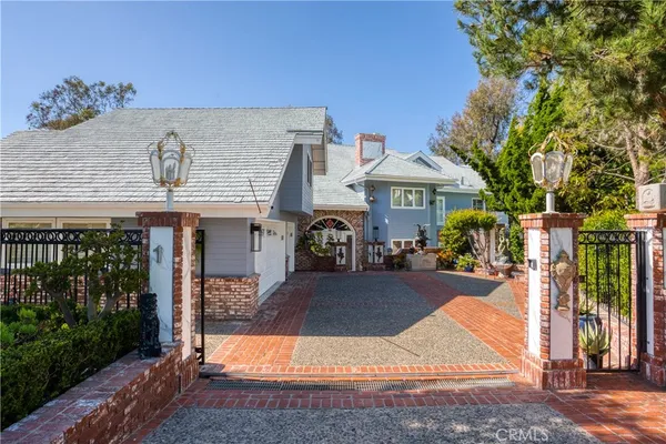 $12,800,000 | 1 Royal St George Road, Newport Beach, CA 92660