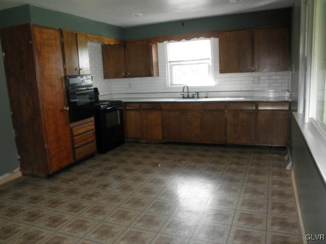 3805 Country Club Road Easton, PA 18045 - Photo 9 of 19 Gallery Image 9