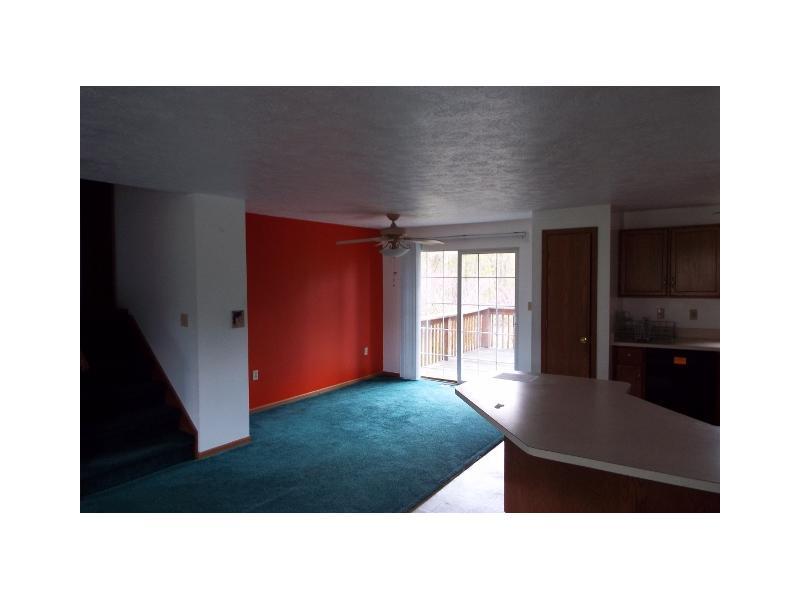 14240 Winchester Road Trafford, PA 15085 - Photo 6 of 21 Great Room.