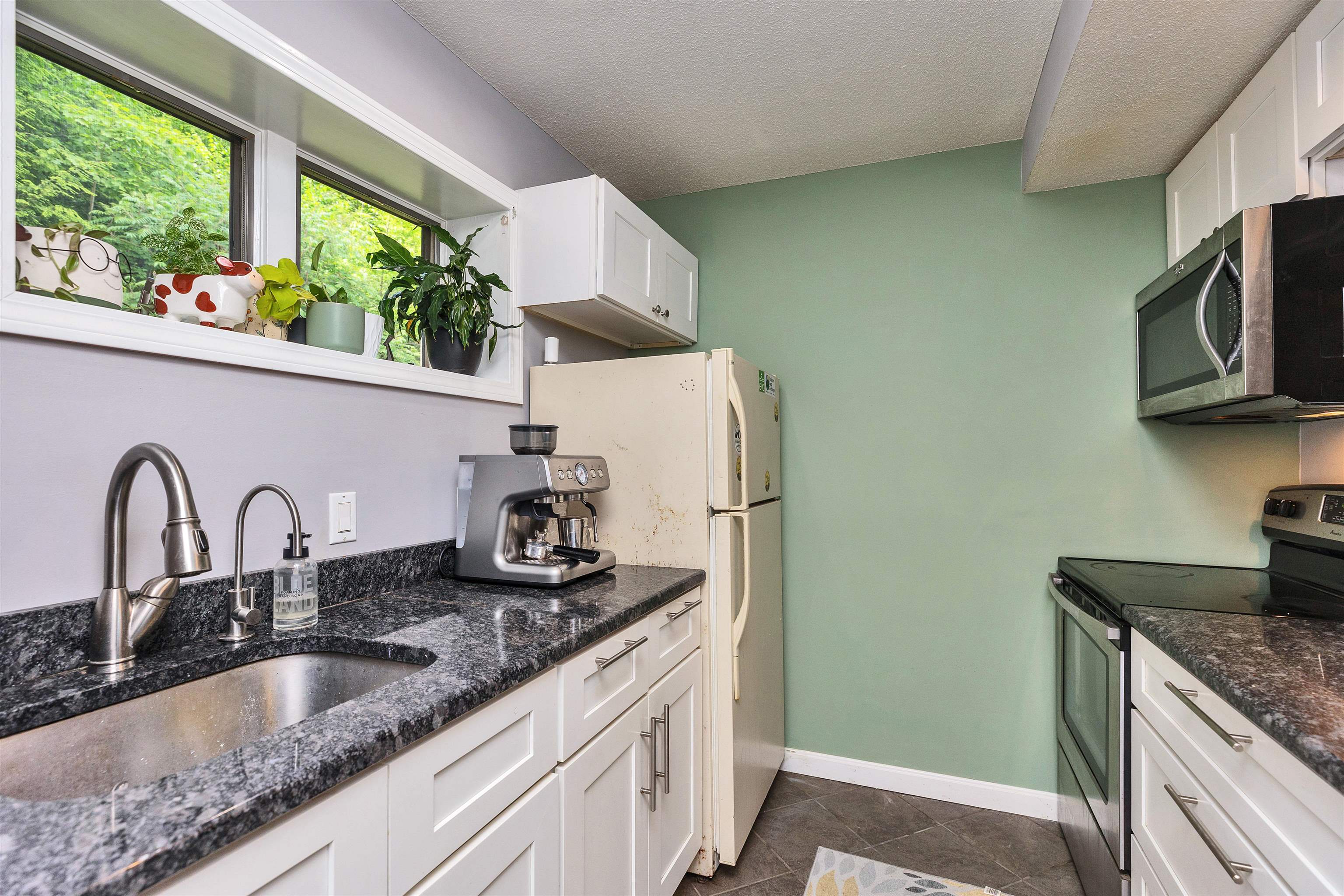 10 Onset Road, Unit 9B Bennington, NH 03442 - Photo 6 of 55