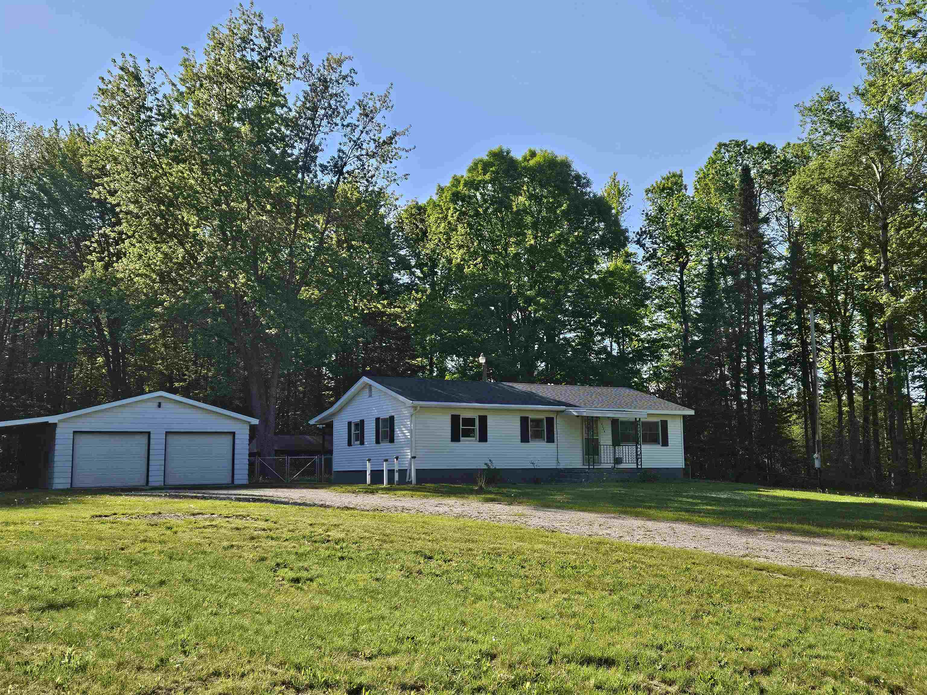 4774 South La Chance Road Lake City, MI 49651 - Photo 1 of 47 1945887-2a2842fa-e470-40a6-8b08-c2f94394c989.JPG