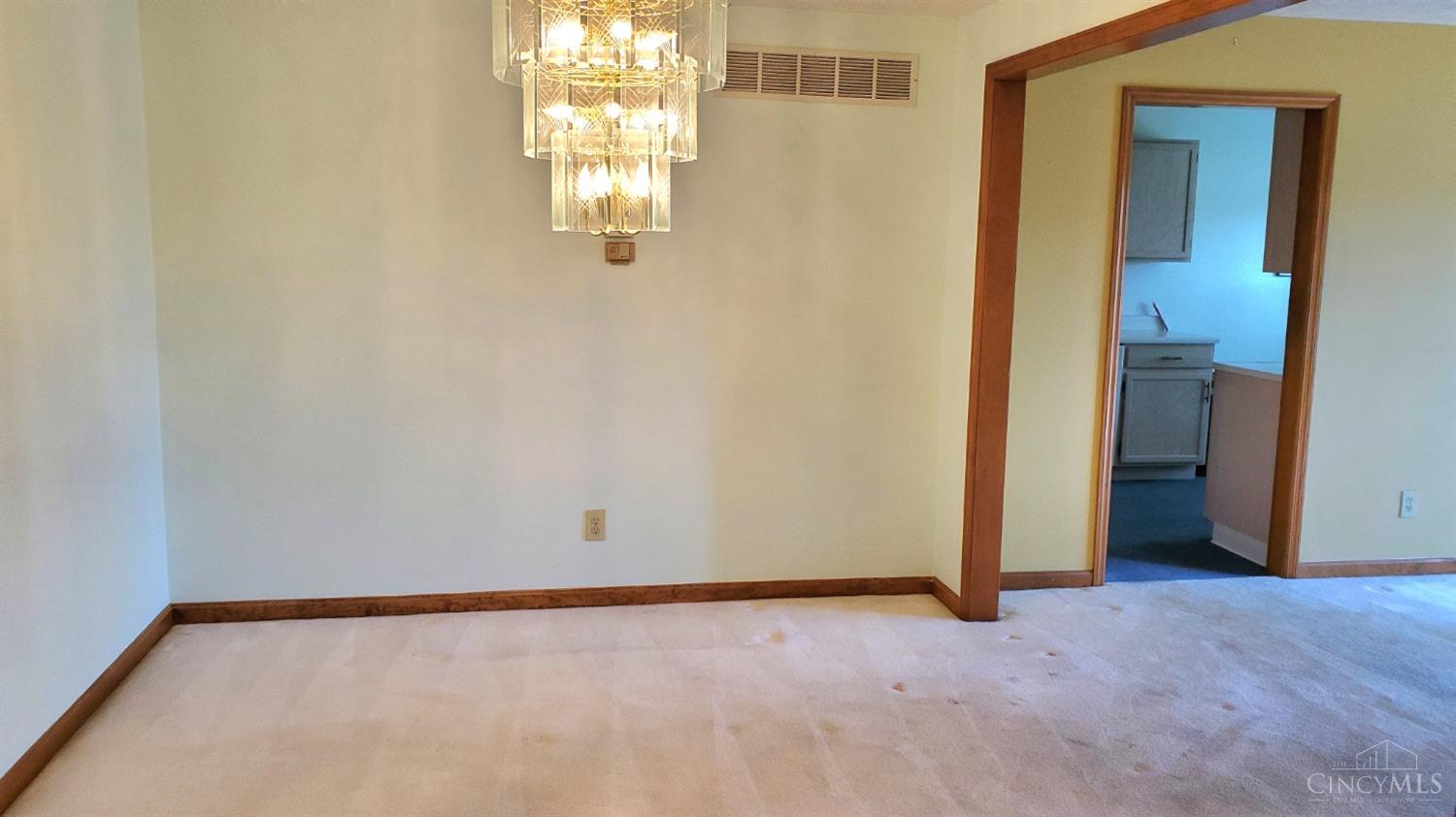4331 Regency Ridge Court, Unit 106 Cincinnati, OH 45248 - Photo 16 of 52 Gallery Image 16