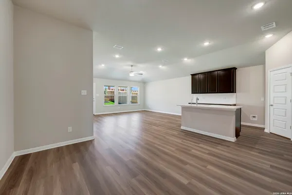 $314,990 | 6252 Persimmon Lake, San Antonio, TX 78252