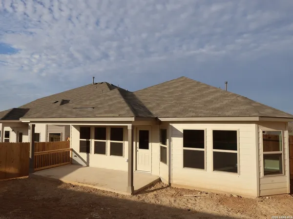 $319,990 | 6252 Persimmon Lake, San Antonio, TX 78252