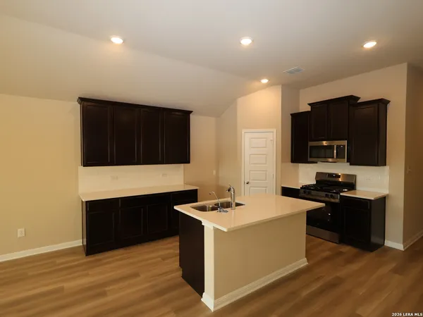 $319,990 | 6252 Persimmon Lake, San Antonio, TX 78252