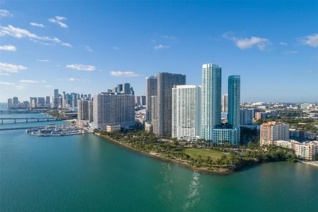 $2,700 | 1900 North Bayshore Drive, Unit 3103, Miami, FL 33132