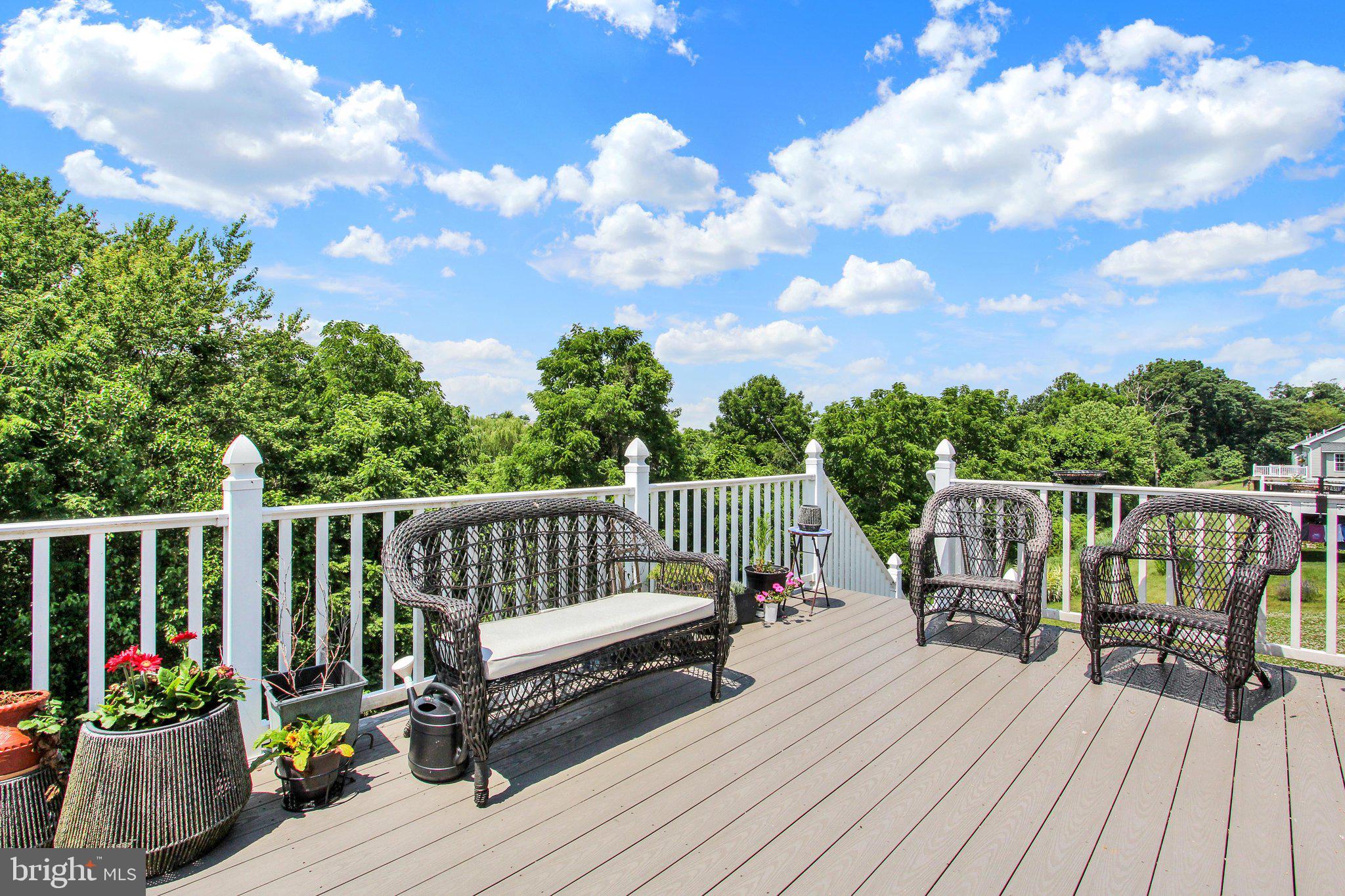 880 Ripple Drive Hanover, PA 17331 - Photo 2 of 32