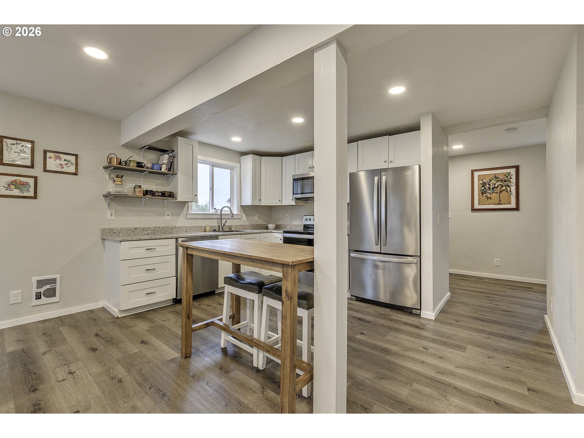 715 South 8th Avenue Cornelius, OR 97113 - Photo 11 of 38 Kitchen