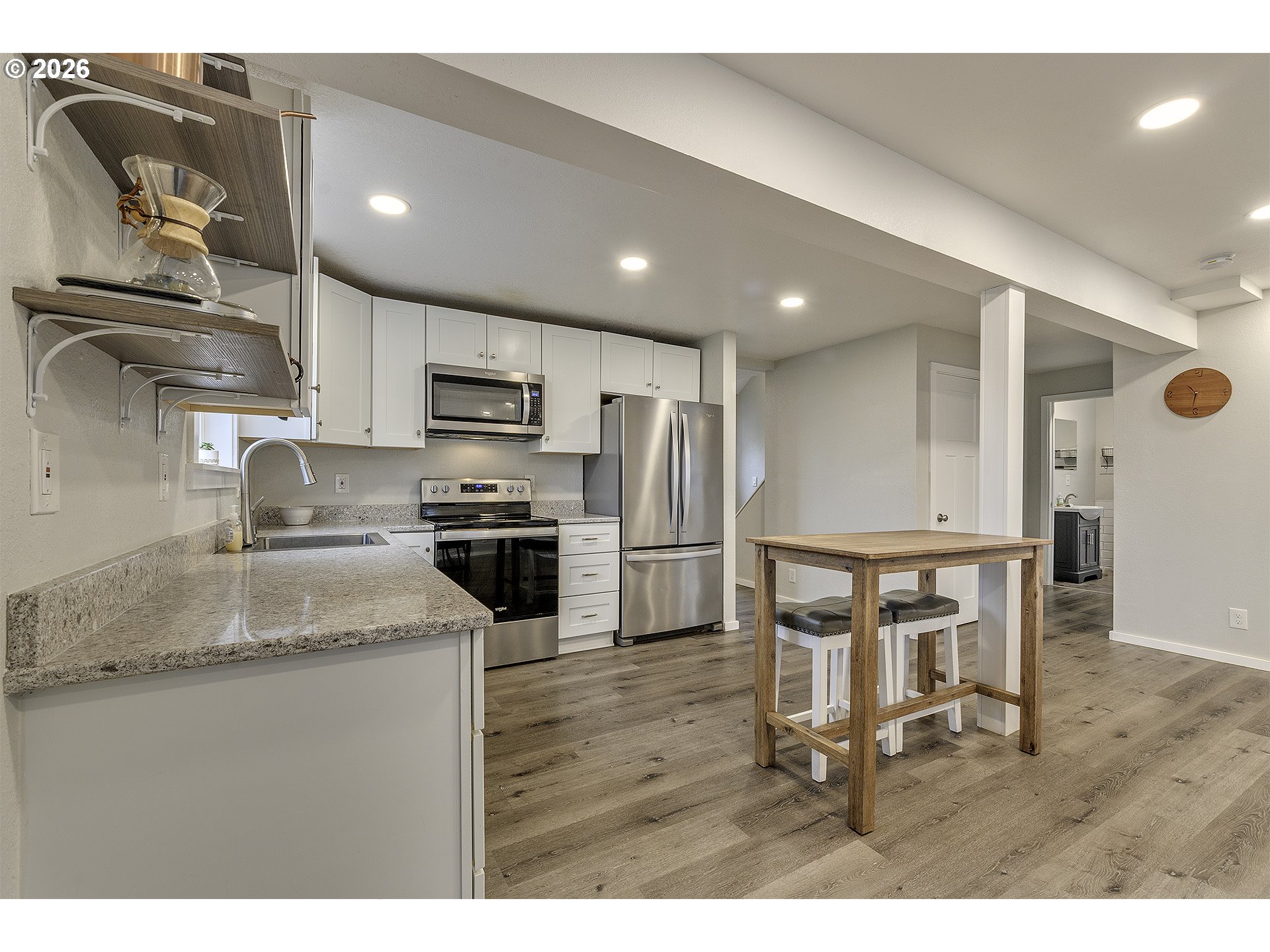 715 South 8th Avenue Cornelius, OR 97113 - Photo 10 of 38 Kitchen