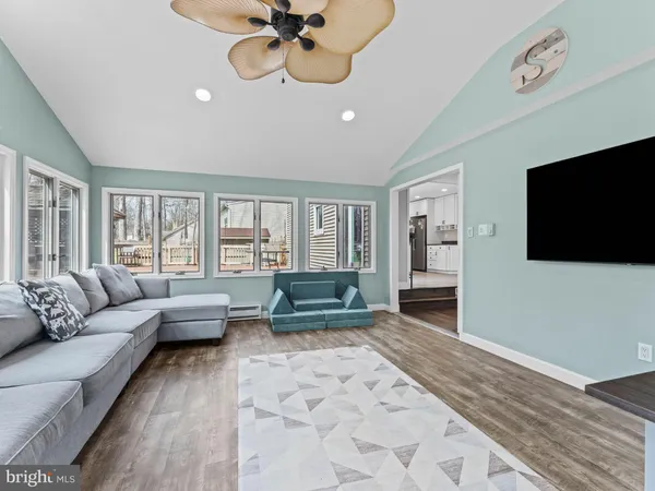 $675,000 | 8 Foxwood Lane, Medford, NJ 08055