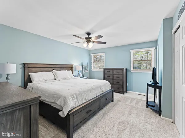 $675,000 | 8 Foxwood Lane, Medford, NJ 08055