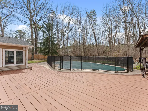 $675,000 | 8 Foxwood Lane, Medford, NJ 08055