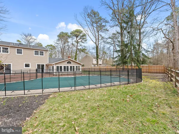 $675,000 | 8 Foxwood Lane, Medford, NJ 08055
