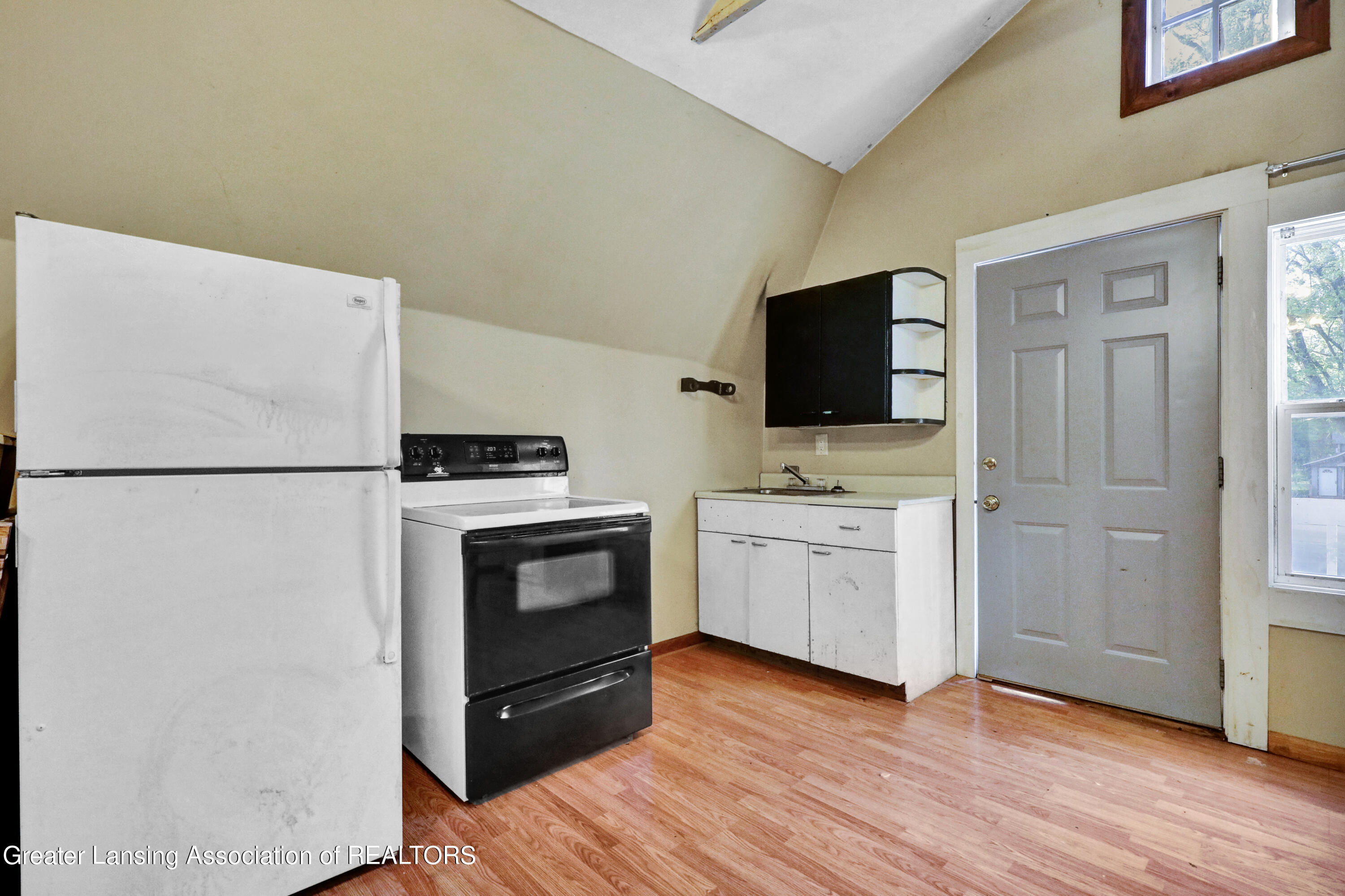 4209 Holt Road Holt, MI 48842 - Photo 31 of 50 _I3A4248