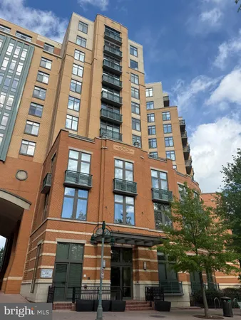 $2,700 | 2720 South Arlington Mill Drive, Unit 403, Arlington, VA 22206