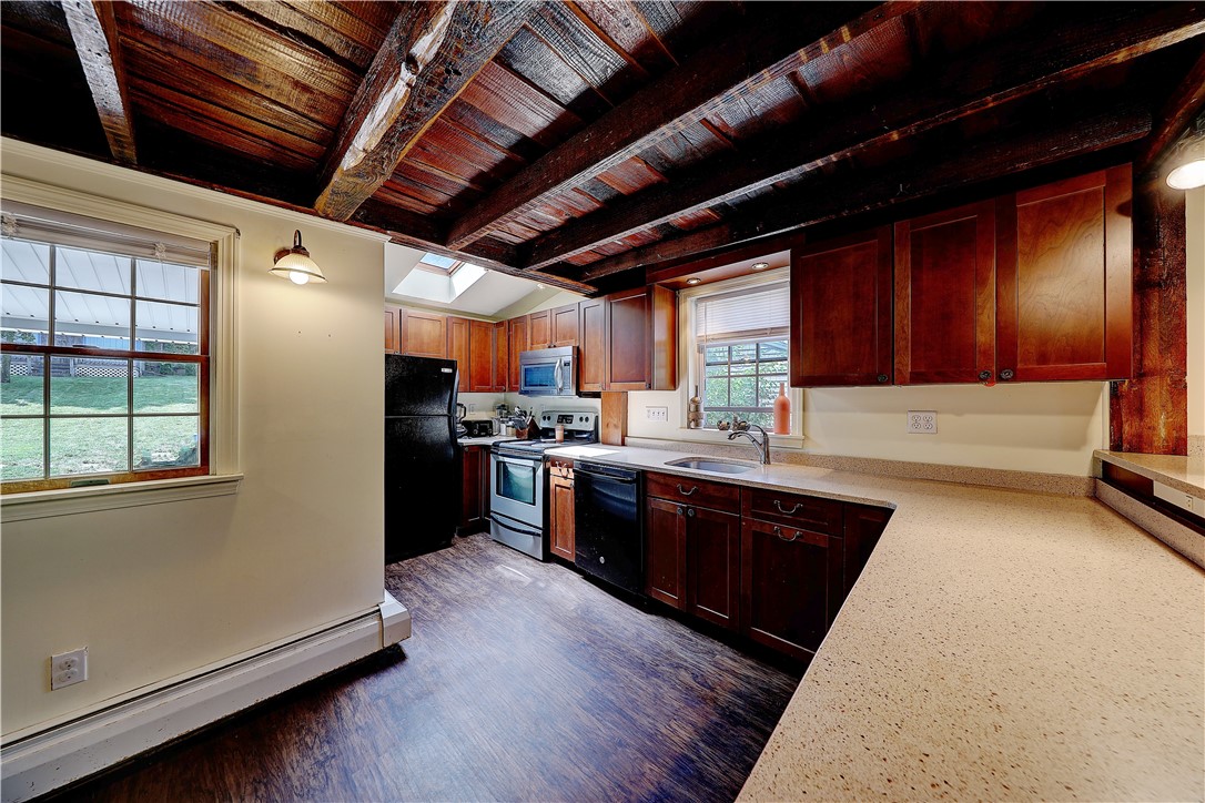 231 Providence Street Woonsocket, RI 02895 - Photo 9 of 35