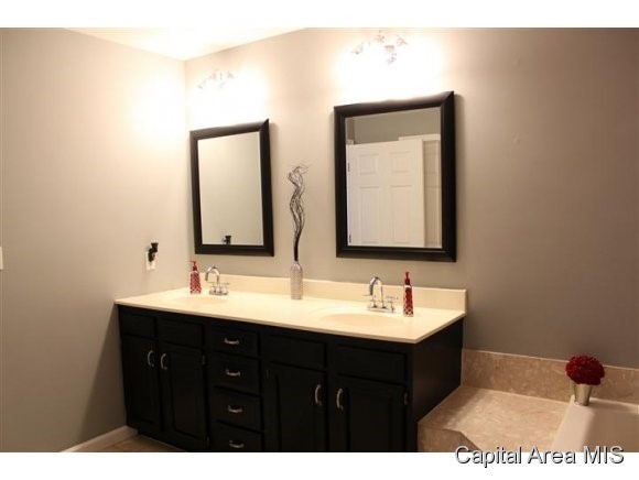 4100 Clearwater Lane Springfield, IL 62703 - Photo 10 of 13 Gallery Image 10