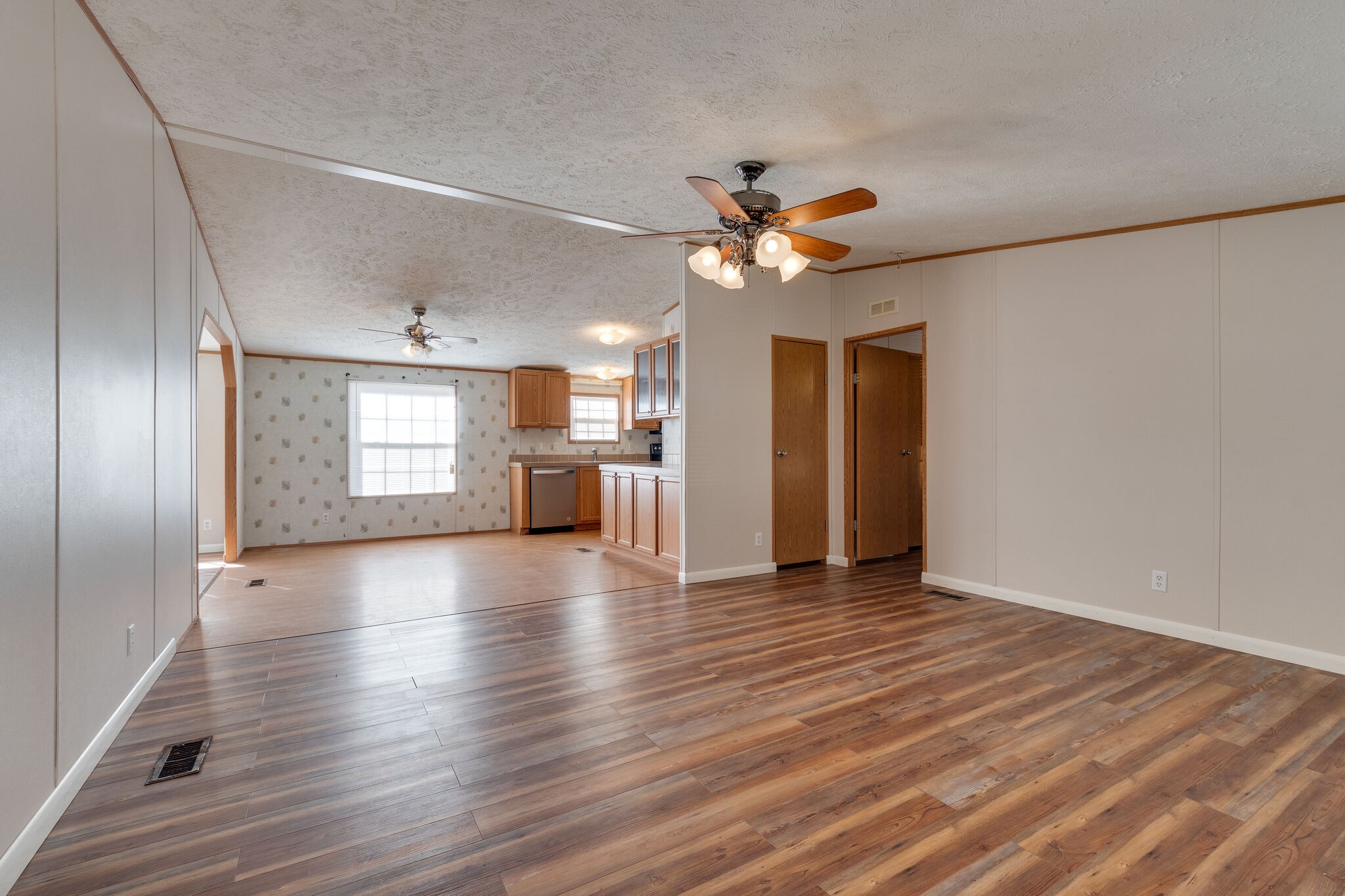 275 Henderson Road Hohenwald, TN 38462 - Photo 3 of 20 Gallery Image 3
