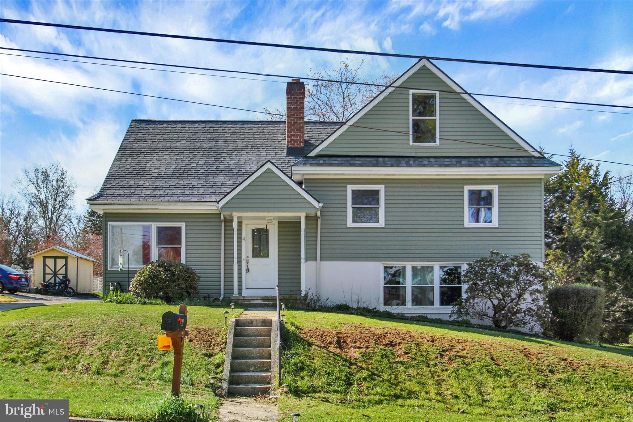 4 Hill Street Hanover, PA 17331 - Photo 2 of 32