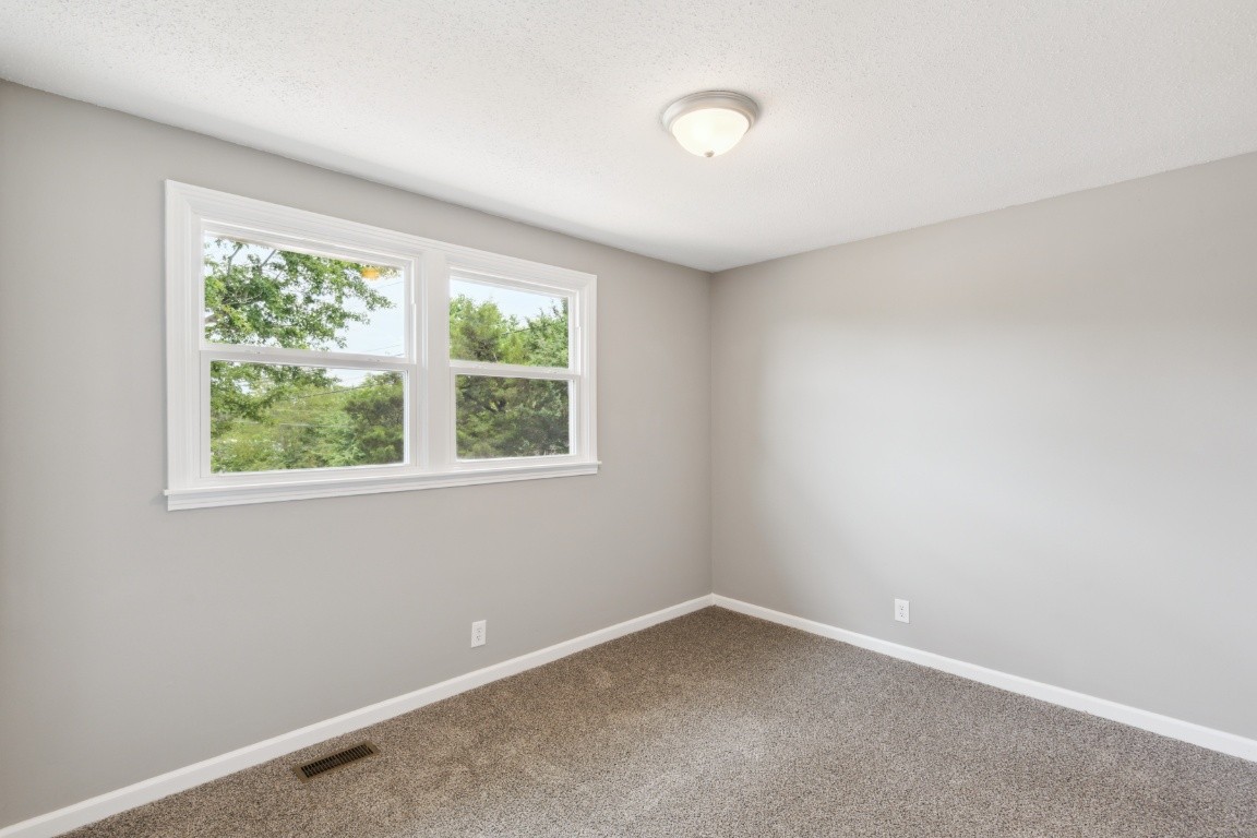 1500 Pinetree Road Clarksville, TN 37042 - Photo 19 of 31 Gallery Image 19