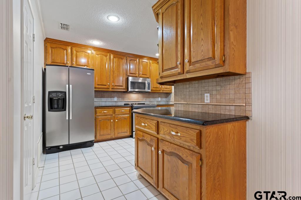 5802 Briar Creek Road Tyler, TX 75703 - Photo 14 of 42