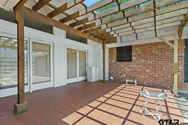 $399,000 | 5802 Briar Creek Road, Tyler, TX 75703