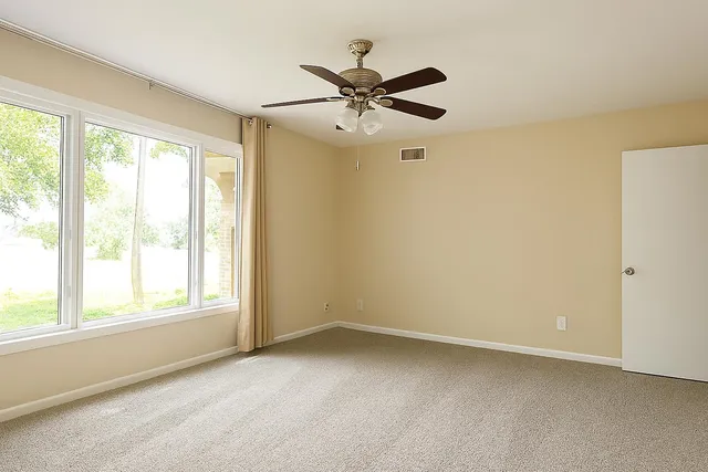 $379,900 | 1278 Nicklaus Lane, Marion, IL 62959