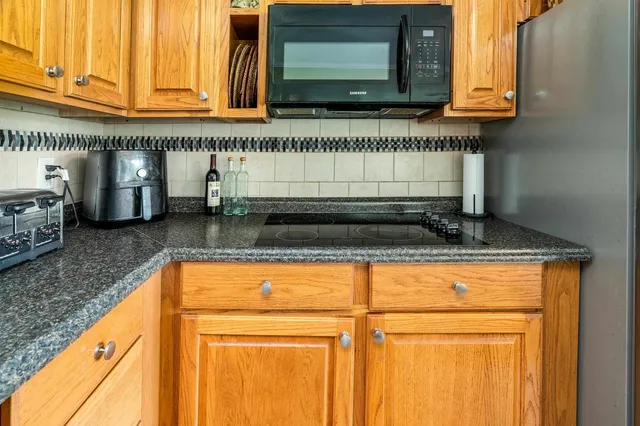 $379,900 | 1278 Nicklaus Lane, Marion, IL 62959