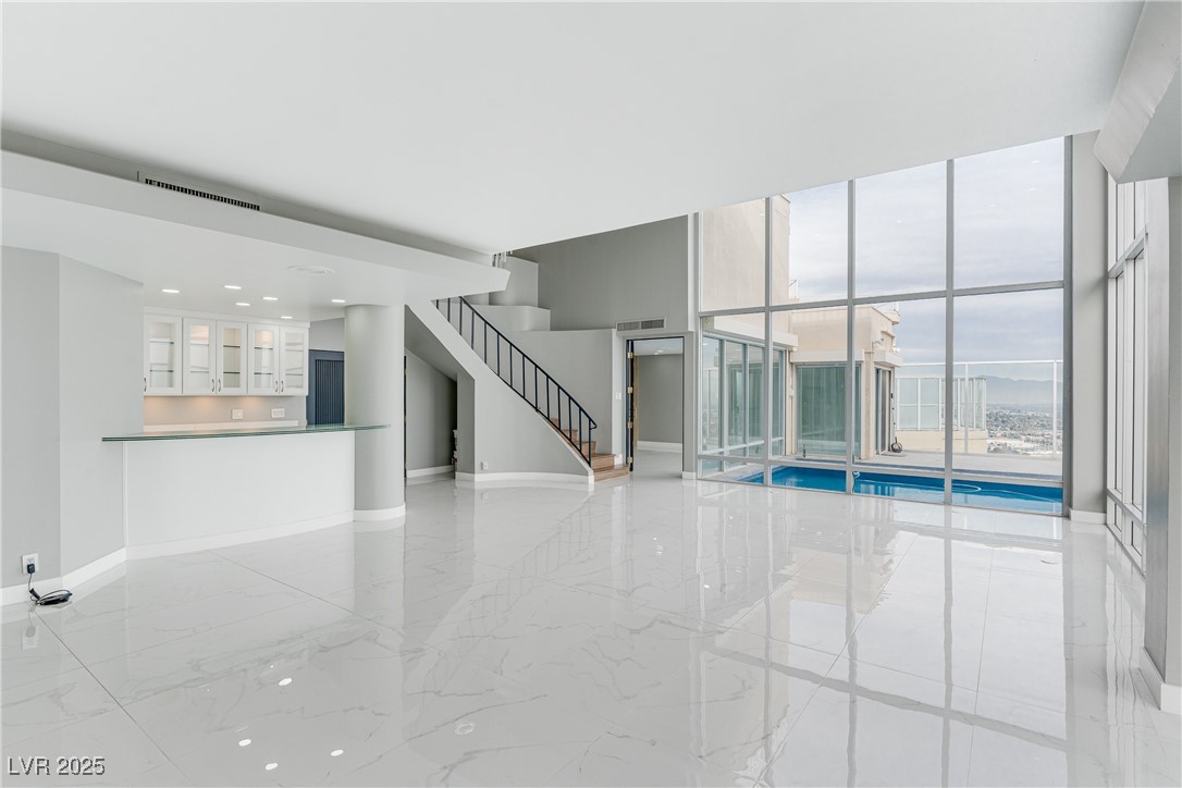 3111 Bel Air Drive, Unit 28F Las Vegas, NV 89109 - Photo 12 of 69